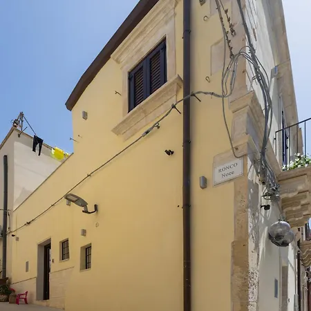 Rosa Barocca Apartment Noto Exterior photo