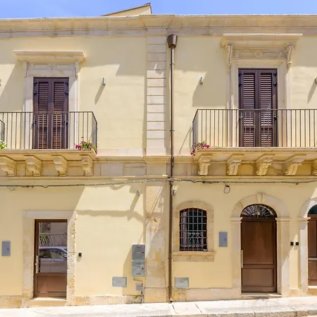 Rosa Barocca Apartment Noto Exterior photo